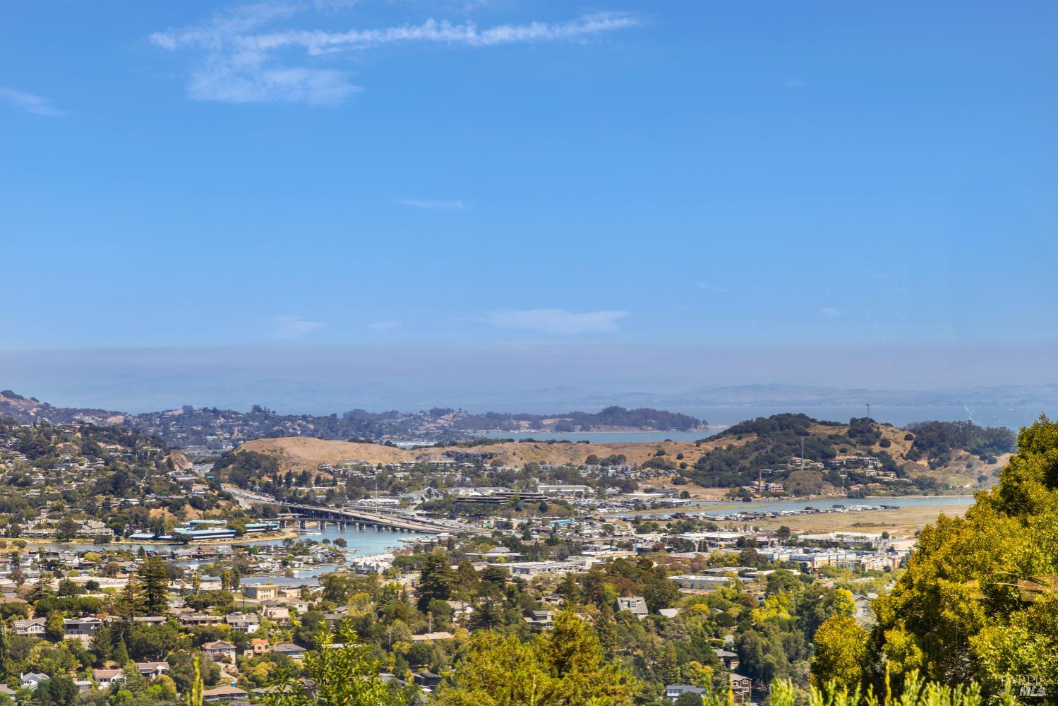 Detail Gallery Image 30 of 30 For 23 Sunrise Ln, Larkspur,  CA 94939 - 4 Beds | 2/1 Baths