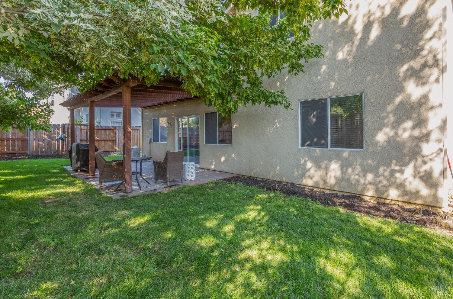 Detail Gallery Image 28 of 30 For 524 Feather River Way, Vacaville,  CA 95688 - 4 Beds | 3 Baths