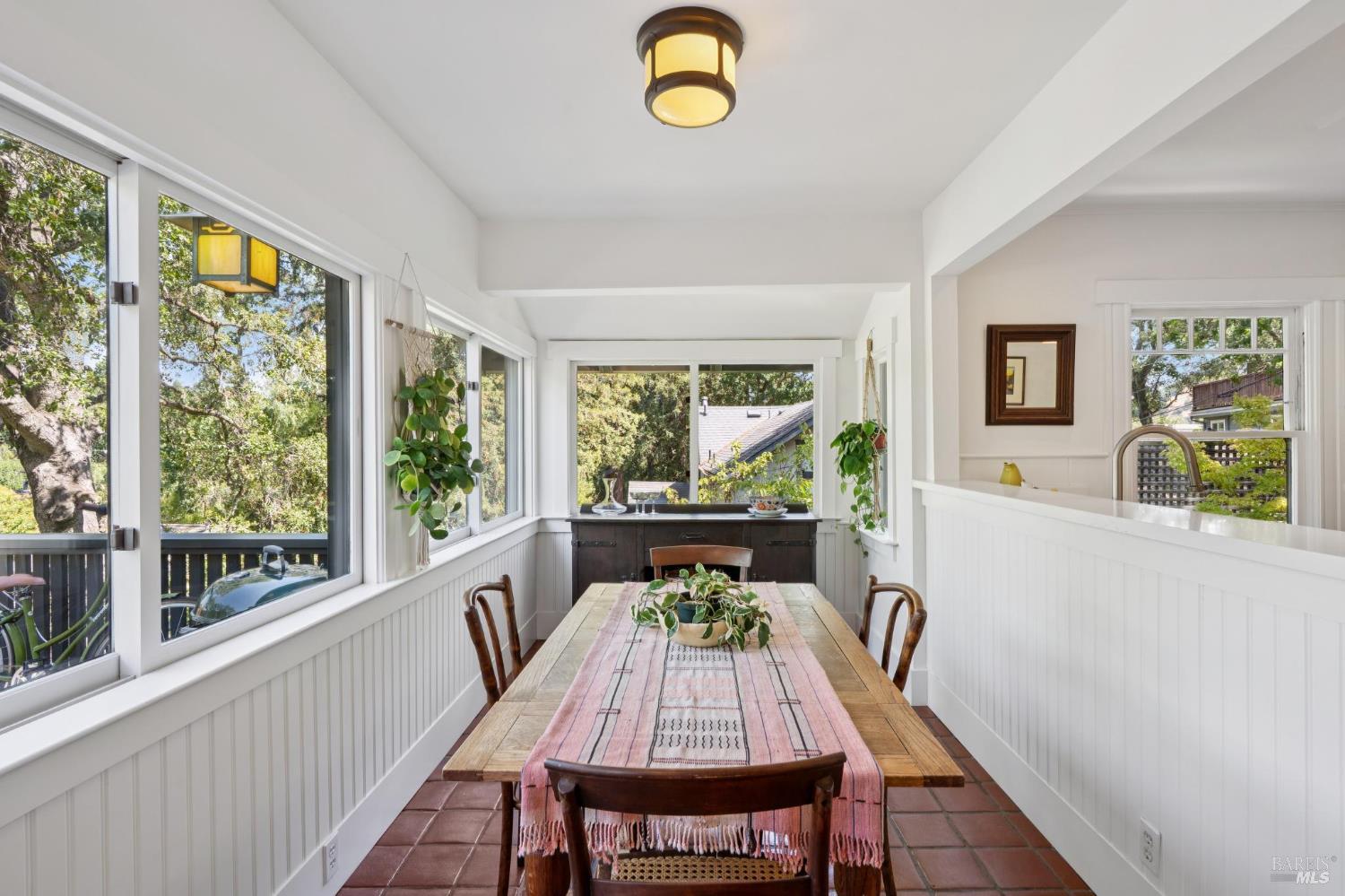 Detail Gallery Image 28 of 73 For 74 Redwood Rd, San Anselmo,  CA 94960 - 4 Beds | 3 Baths