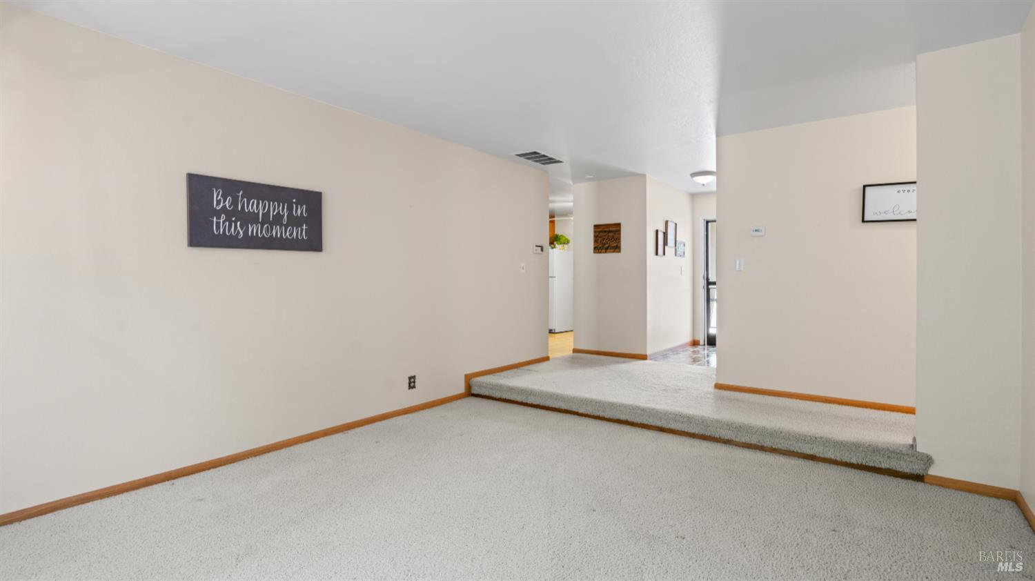Detail Gallery Image 14 of 78 For 14 St. Paul Cir, Novato,  CA 94947 - 4 Beds | 2 Baths