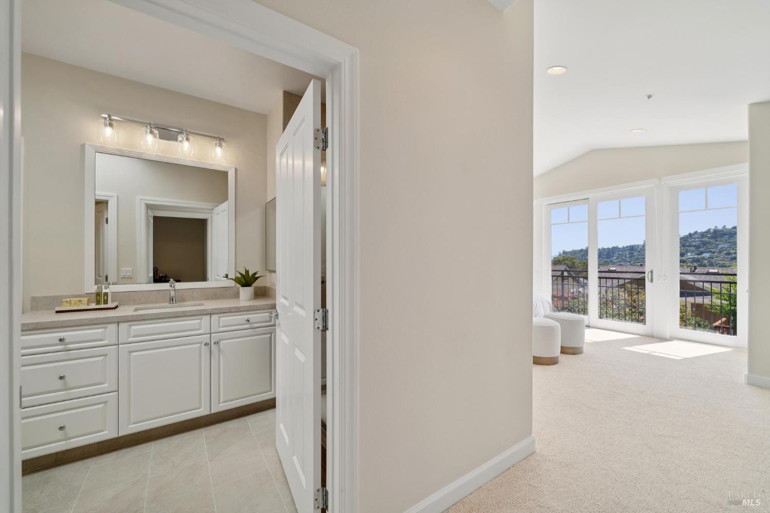 Detail Gallery Image 34 of 69 For 82 Neds Way, Tiburon,  CA 94920 - 3 Beds | 3 Baths