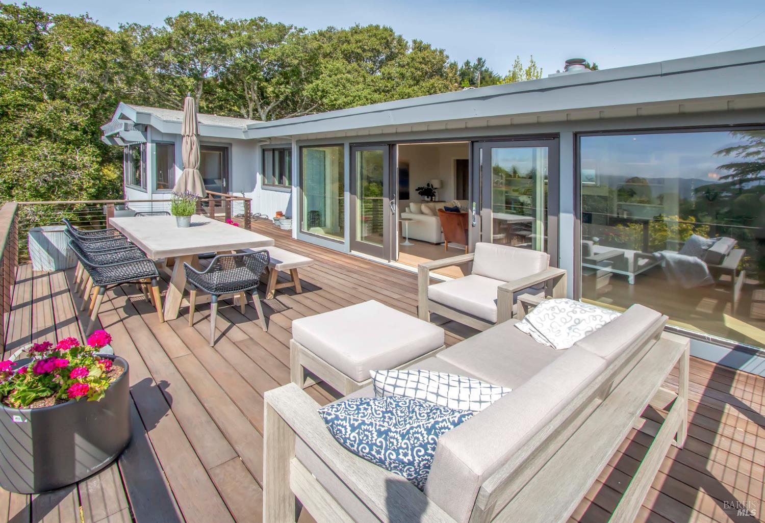 Detail Gallery Image 1 of 28 For 2 Vasco Dr, Mill Valley,  CA 94941 - 4 Beds | 3 Baths