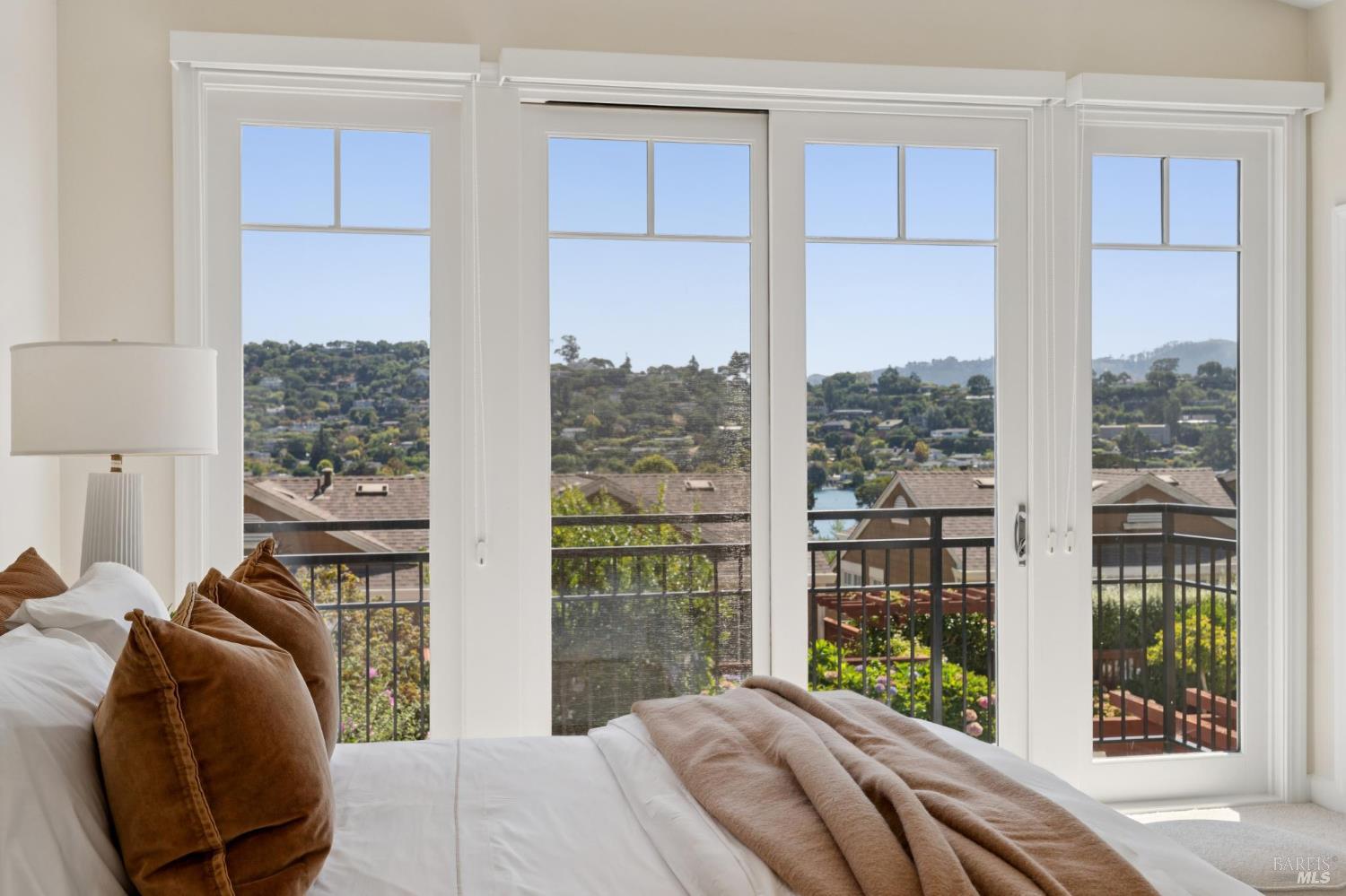 Detail Gallery Image 38 of 69 For 82 Neds Way, Tiburon,  CA 94920 - 3 Beds | 3 Baths