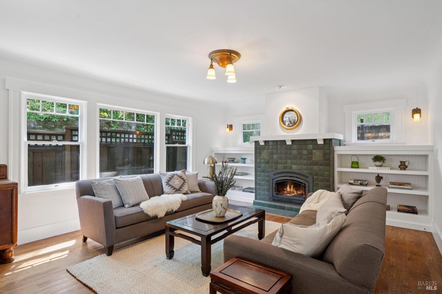 Detail Gallery Image 8 of 73 For 74 Redwood Rd, San Anselmo,  CA 94960 - 4 Beds | 3 Baths