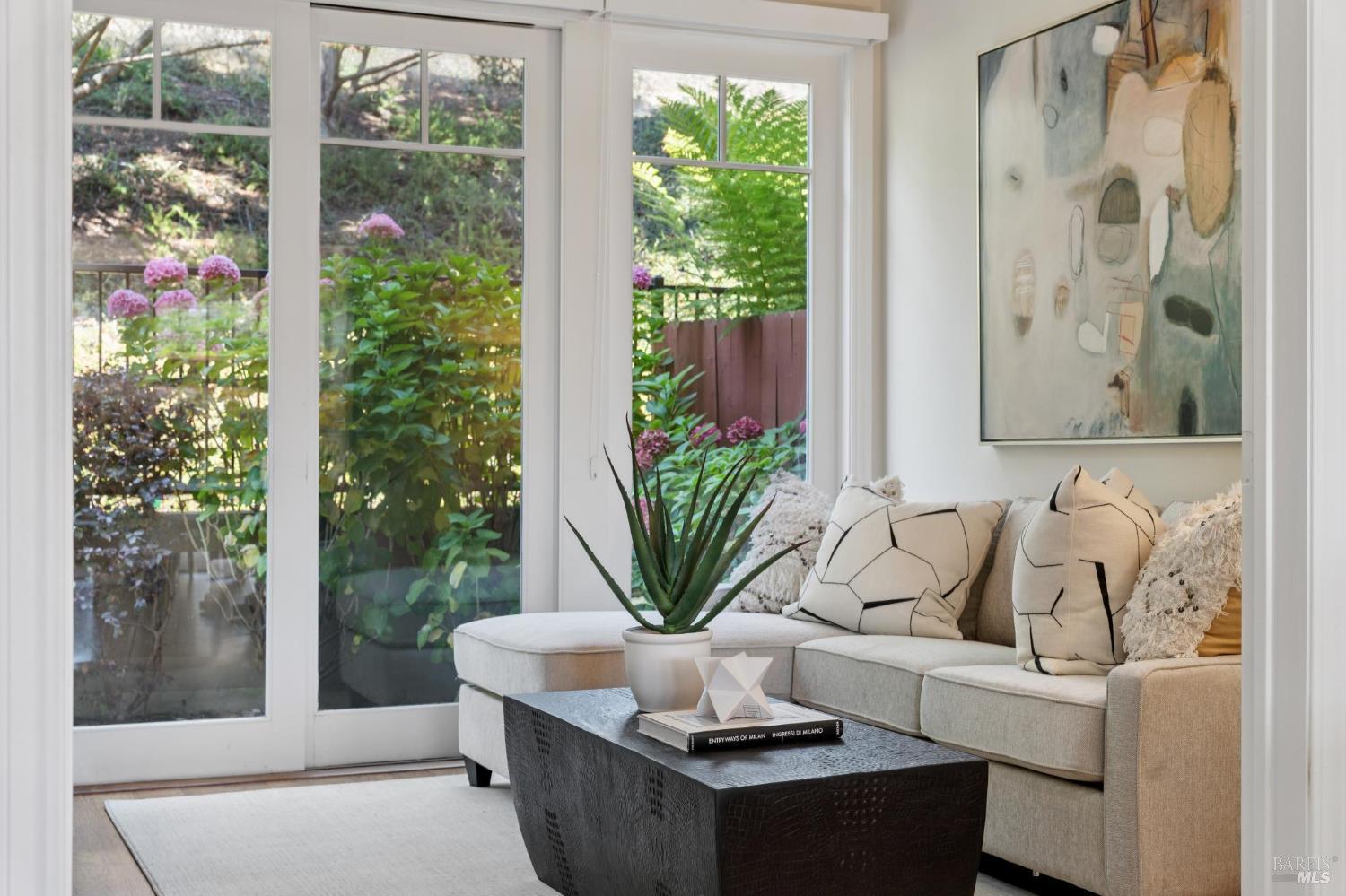 Detail Gallery Image 25 of 69 For 82 Neds Way, Tiburon,  CA 94920 - 3 Beds | 3 Baths