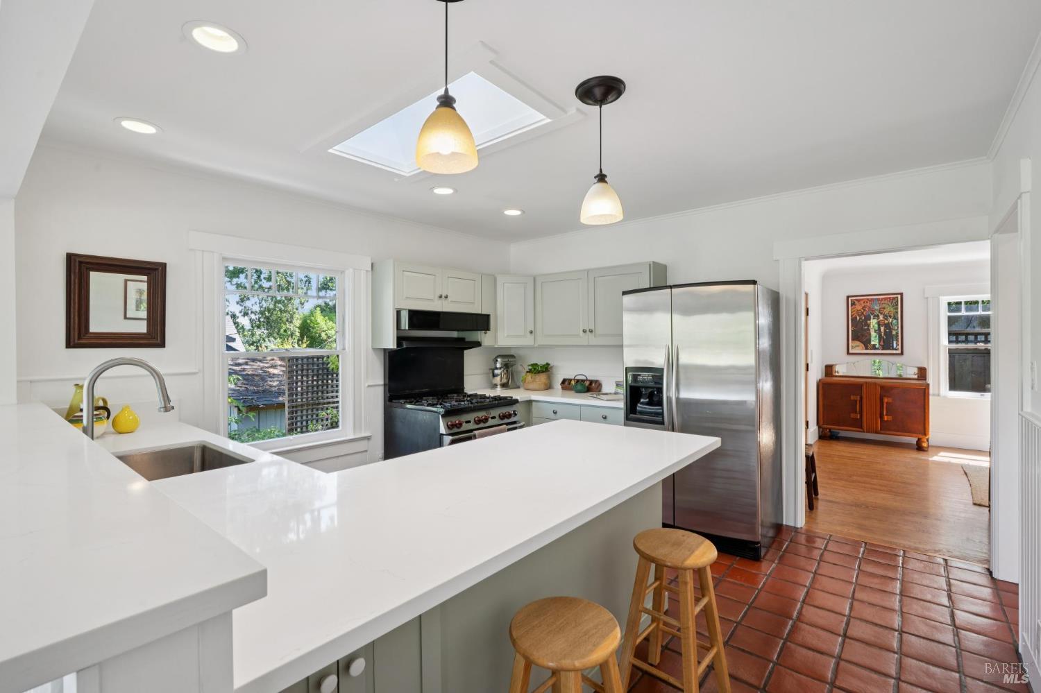 Detail Gallery Image 25 of 73 For 74 Redwood Rd, San Anselmo,  CA 94960 - 4 Beds | 3 Baths