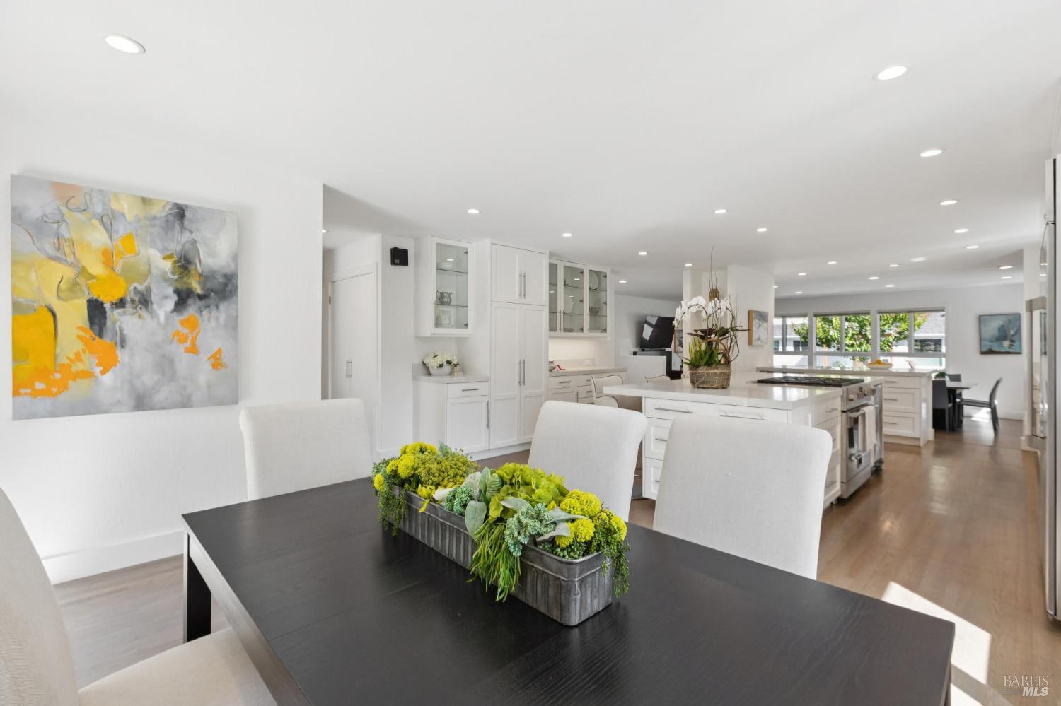 Detail Gallery Image 24 of 55 For 357 Mountain View Ave, San Rafael,  CA 94901 - 4 Beds | 2 Baths