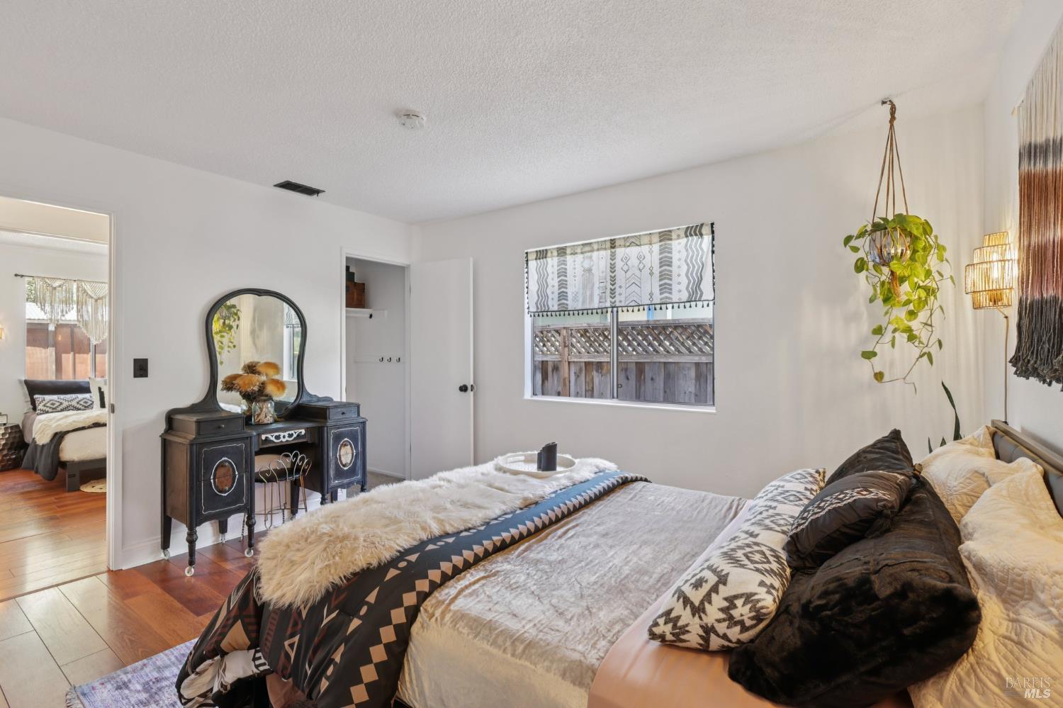 Detail Gallery Image 15 of 41 For 1364 Garmont Ct, Rohnert Park,  CA 94928 - 3 Beds | 2 Baths