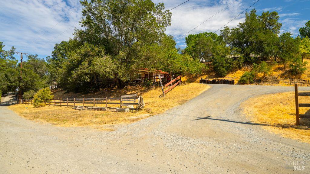 Detail Gallery Image 4 of 49 For 40 El Rancho Dr, Cloverdale,  CA 95425 - 3 Beds | 2 Baths