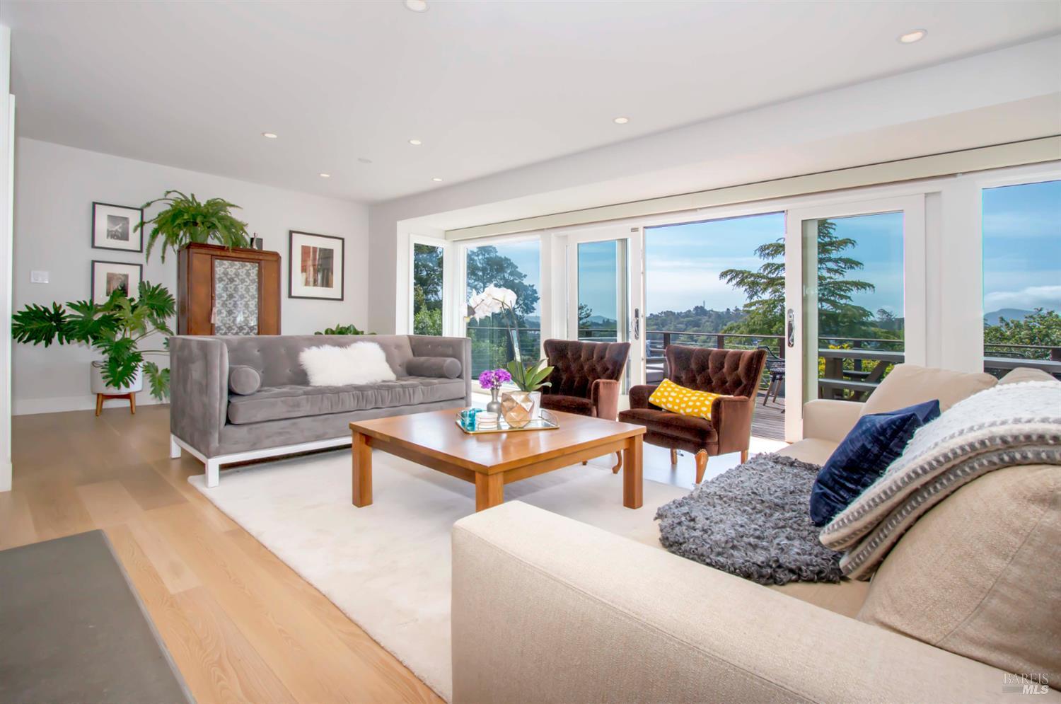 Detail Gallery Image 3 of 28 For 2 Vasco Dr, Mill Valley,  CA 94941 - 4 Beds | 3 Baths