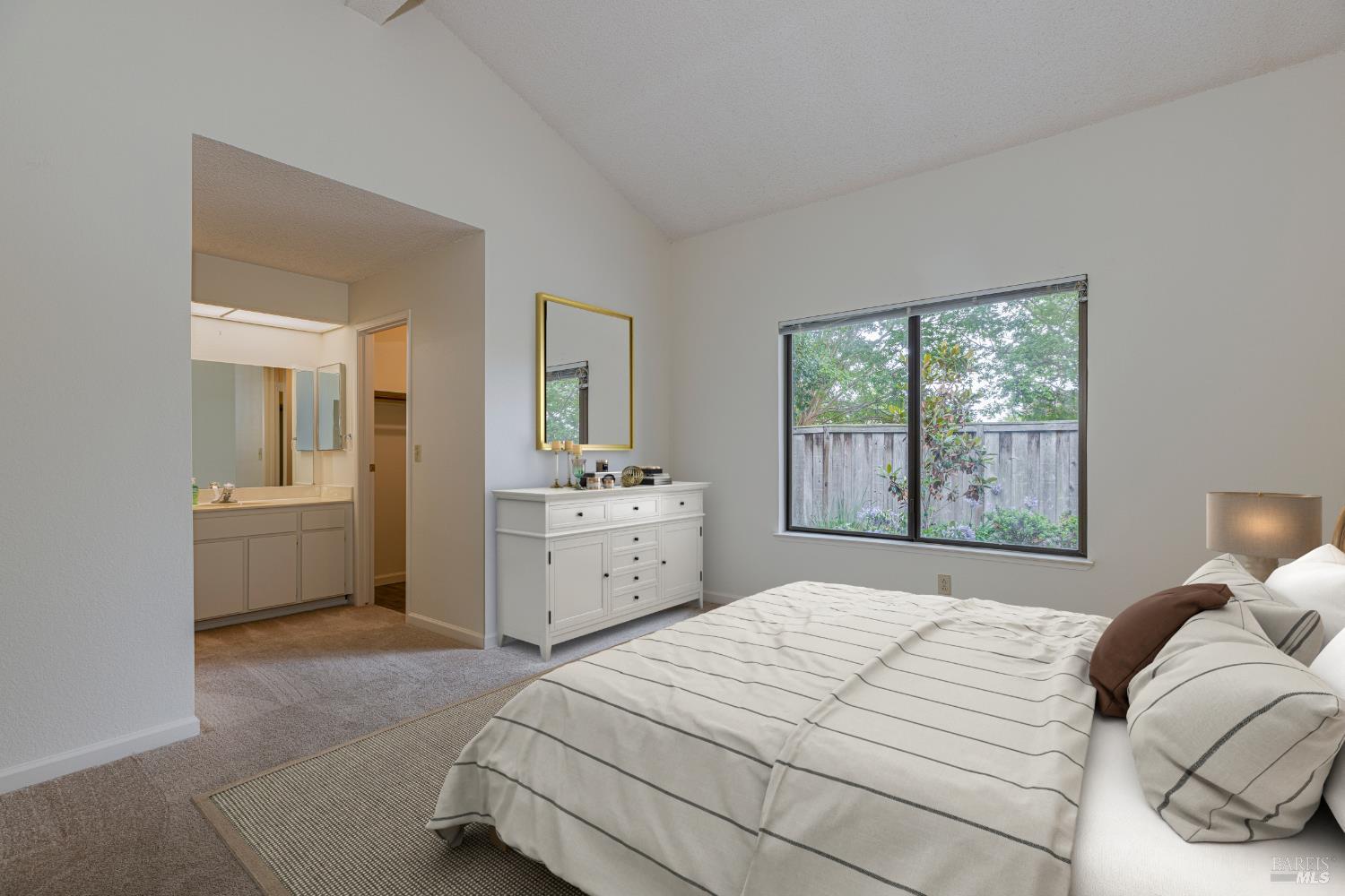 Detail Gallery Image 21 of 43 For 601 Marylyn Cir, Petaluma,  CA 94954 - 3 Beds | 2 Baths