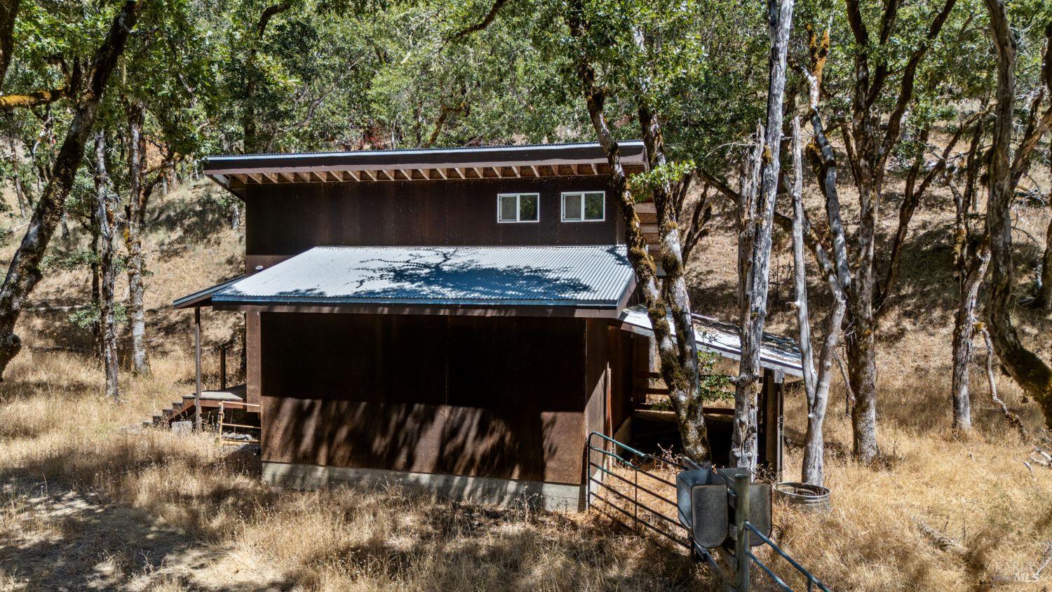 Detail Gallery Image 3 of 19 For 19401 Tomki Rd, Redwood Valley,  CA 95470 - – Beds | – Baths
