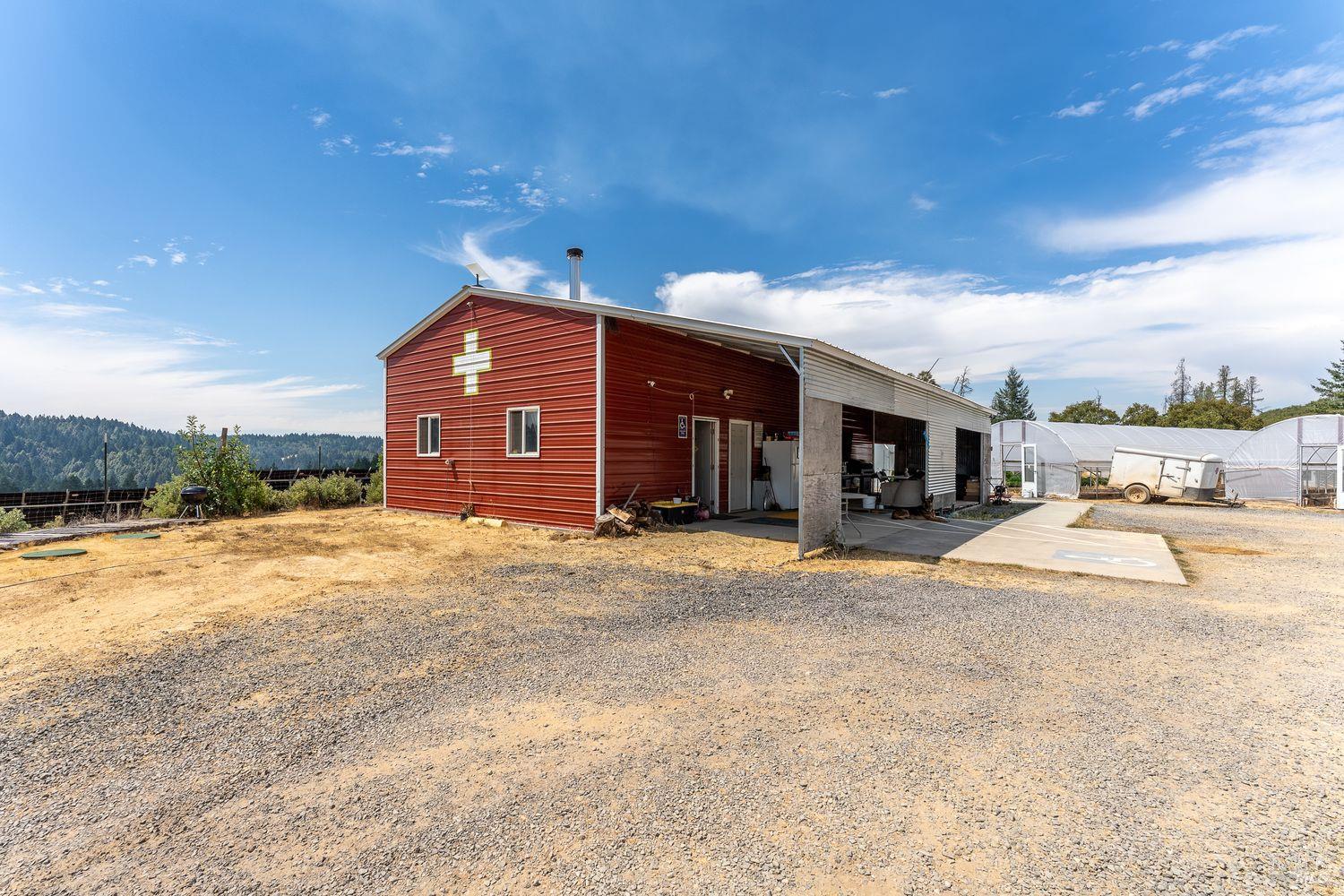 Detail Gallery Image 3 of 37 For 19450 Tomki Rd, Redwood Valley,  CA 95470 - – Beds | – Baths