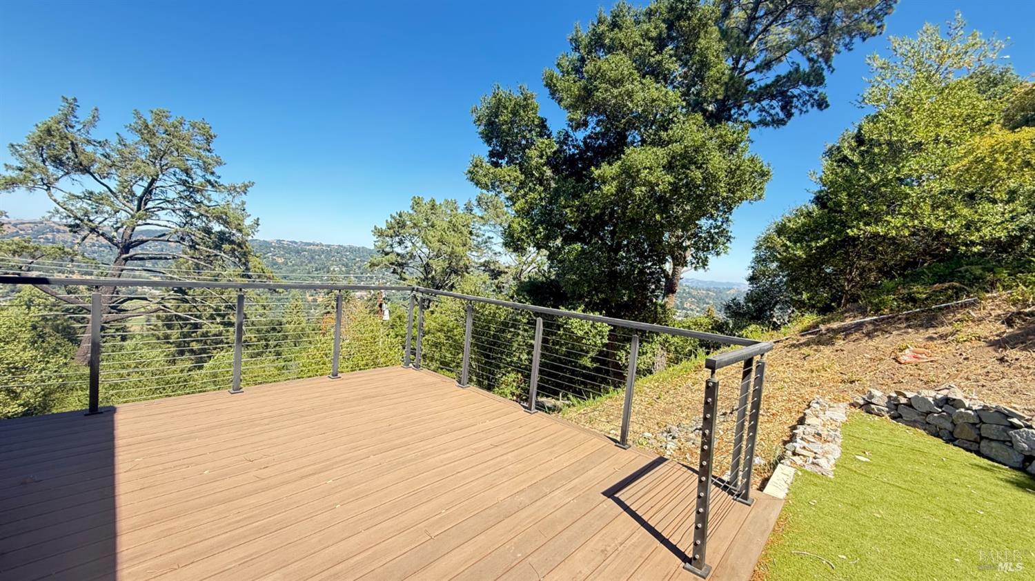 Detail Gallery Image 6 of 23 For 221 El Toyonal St, Orinda,  CA 94563 - 4 Beds | 3 Baths