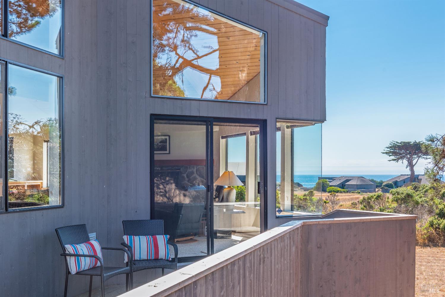 Detail Gallery Image 5 of 22 For 42314 Forecastle St, The Sea Ranch,  CA 95497 - 3 Beds | 2 Baths