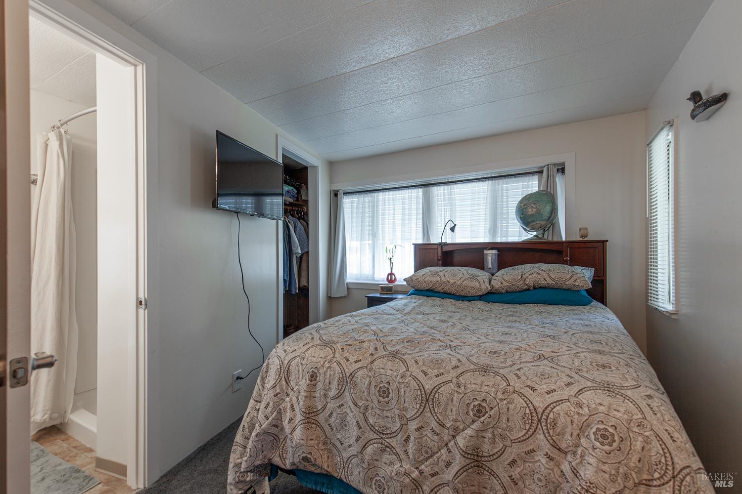 Detail Gallery Image 9 of 25 For 700 E Gobbi St 18, Ukiah,  CA 95482 - 2 Beds | 2 Baths