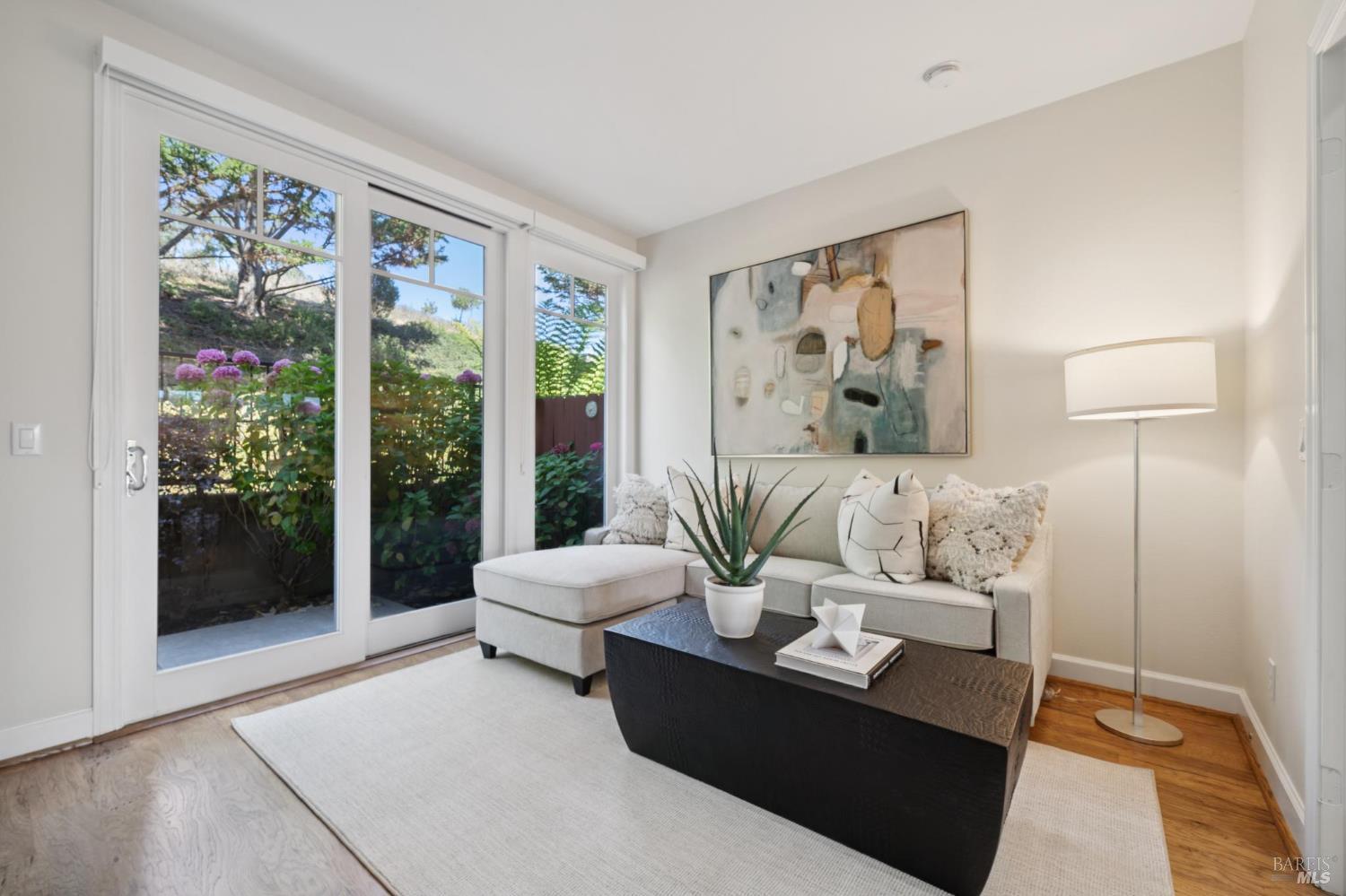 Detail Gallery Image 26 of 69 For 82 Neds Way, Tiburon,  CA 94920 - 3 Beds | 3 Baths