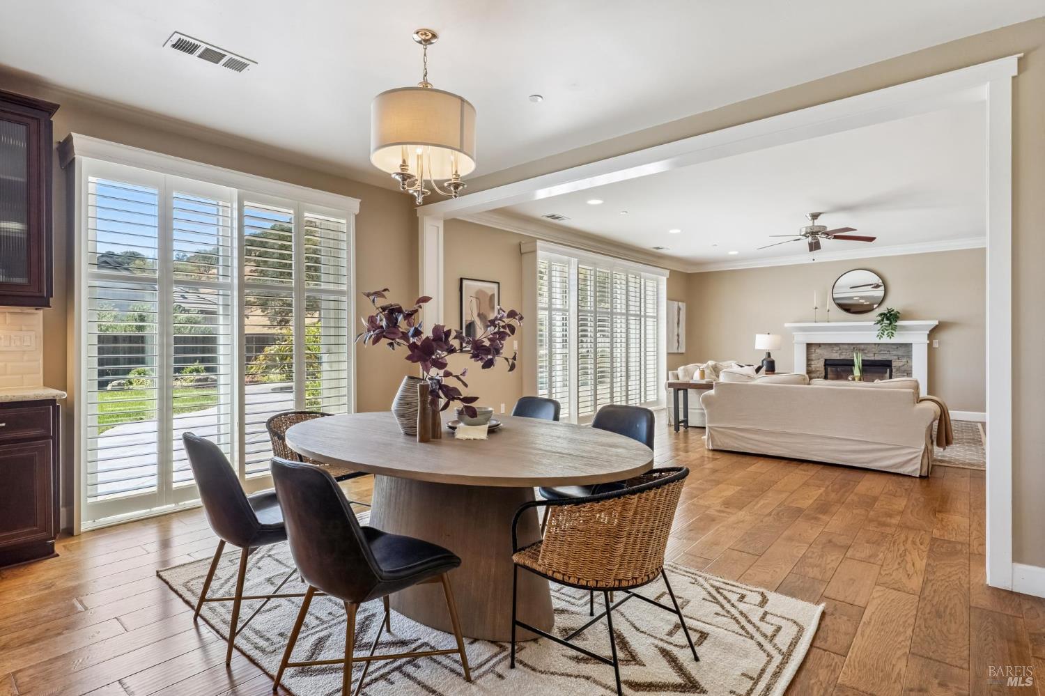 Detail Gallery Image 19 of 85 For 5320 Boulder Ridge Ct, Fairfield,  CA 94534 - 6 Beds | 5 Baths