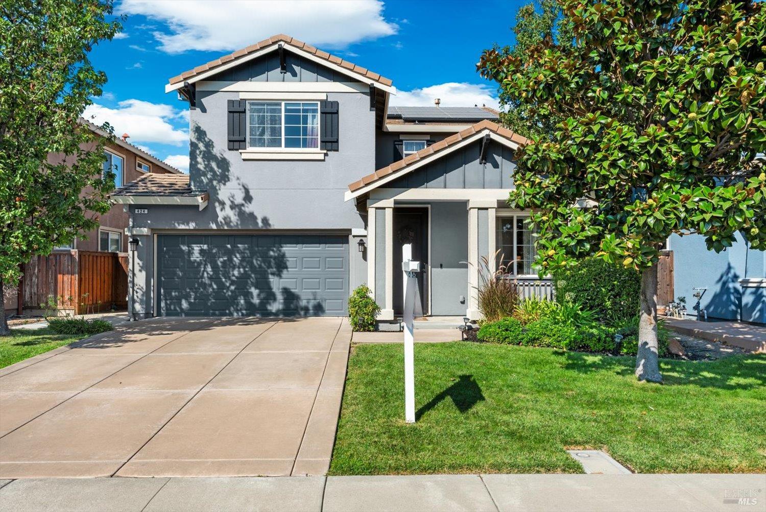 Detail Gallery Image 2 of 67 For 424 Cache Ct, Vacaville,  CA 95688 - 4 Beds | 3 Baths