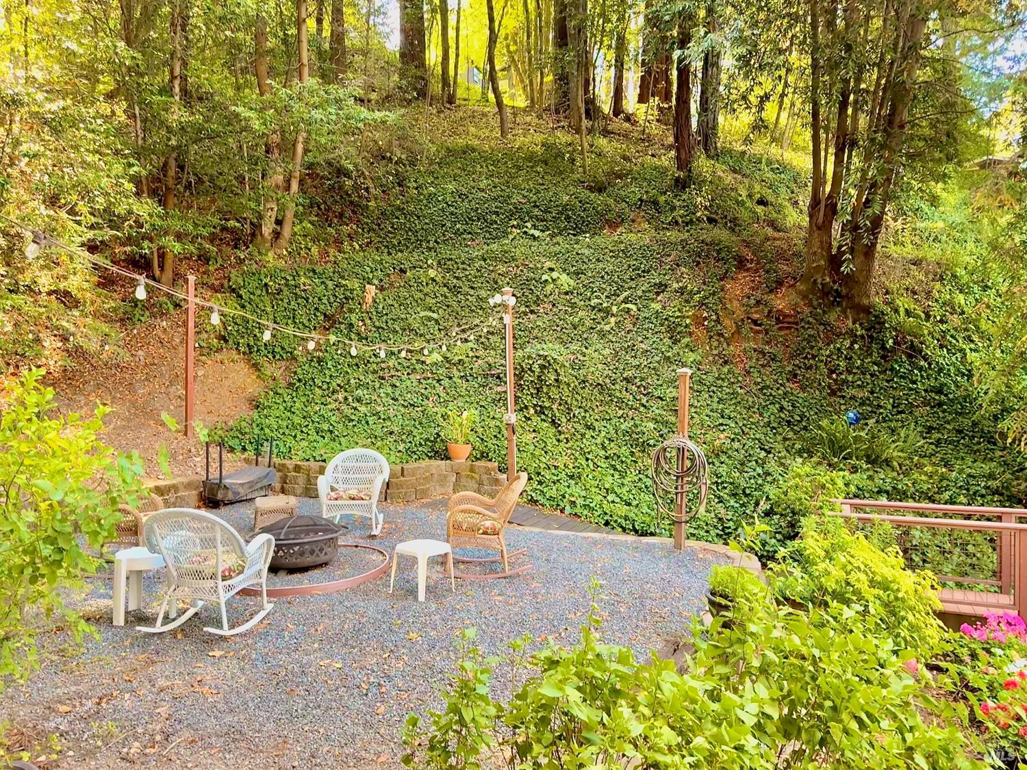 Detail Gallery Image 33 of 46 For 14235 Armstrong Woods Rd, Guerneville,  CA 95446 - 2 Beds | 2 Baths