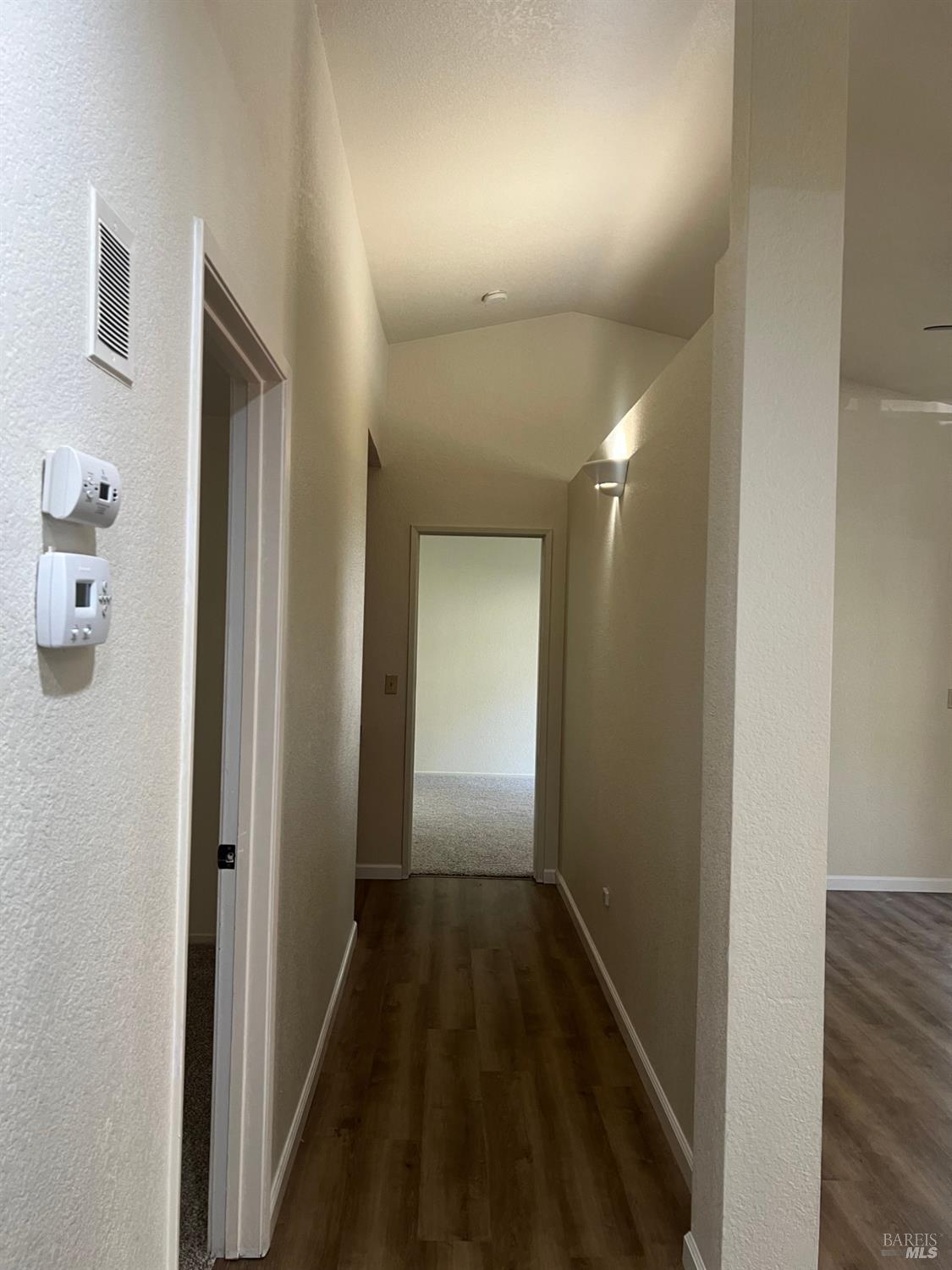 Detail Gallery Image 26 of 52 For 406 Stoneybrook Ln, Vacaville,  CA 95687 - 3 Beds | 2 Baths
