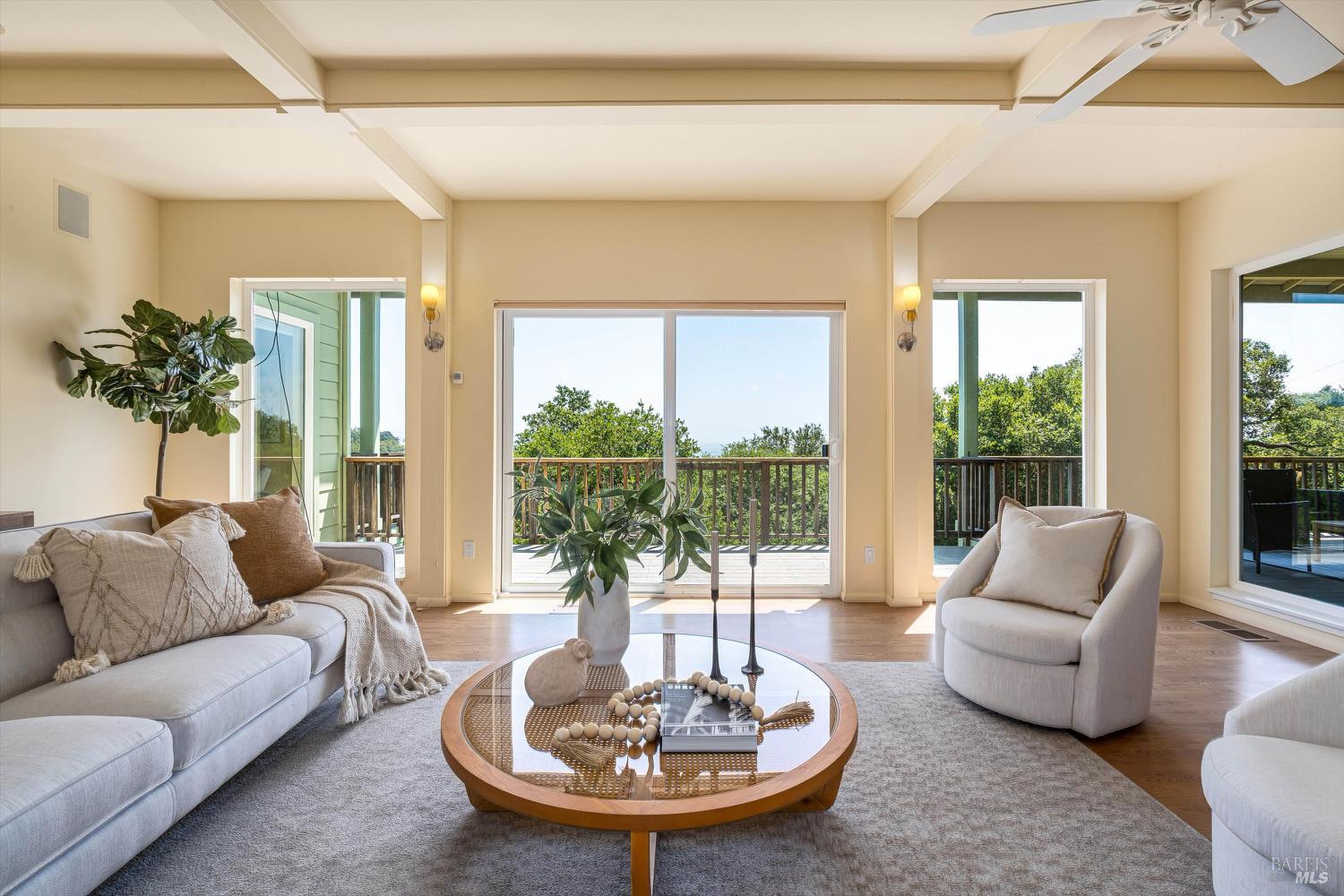 Detail Gallery Image 8 of 60 For 18782 Deer Park Dr, Sonoma,  CA 95476 - 3 Beds | 2/1 Baths