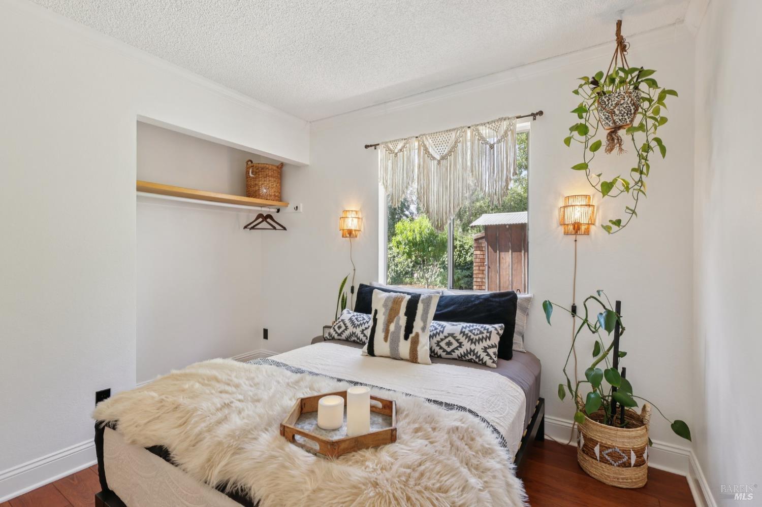 Detail Gallery Image 19 of 41 For 1364 Garmont Ct, Rohnert Park,  CA 94928 - 3 Beds | 2 Baths
