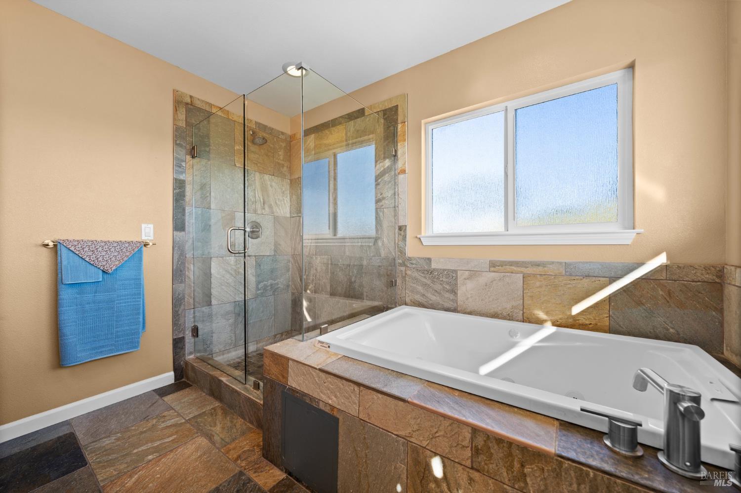 Detail Gallery Image 27 of 66 For 147 Acacia Way, Vallejo,  CA 94591 - 4 Beds | 2/1 Baths
