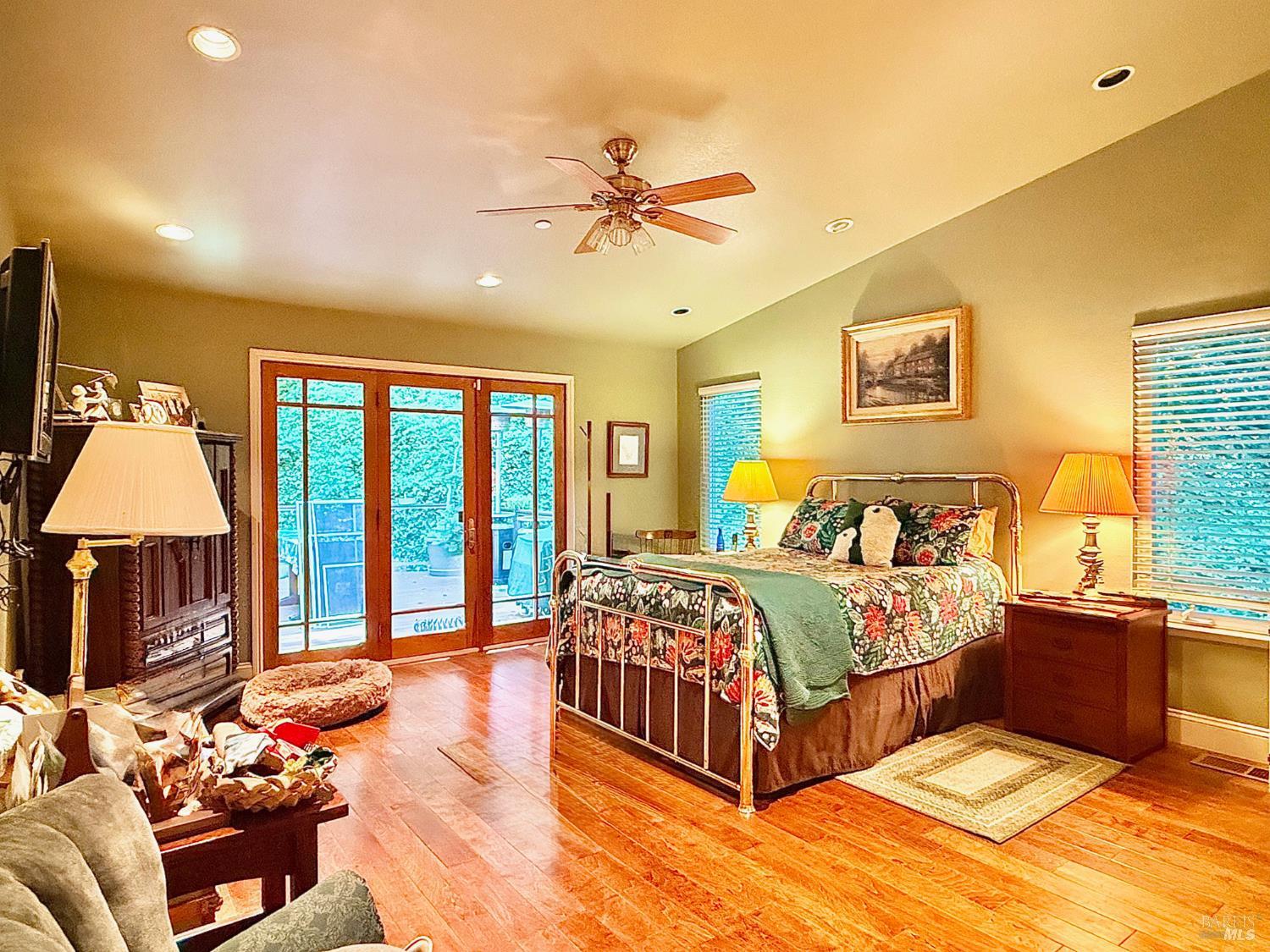 Detail Gallery Image 22 of 46 For 14235 Armstrong Woods Rd, Guerneville,  CA 95446 - 2 Beds | 2 Baths