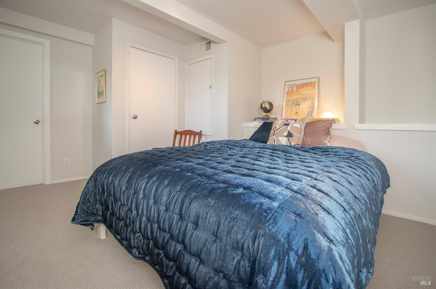 Detail Gallery Image 26 of 28 For 2 Vasco Dr, Mill Valley,  CA 94941 - 4 Beds | 3 Baths