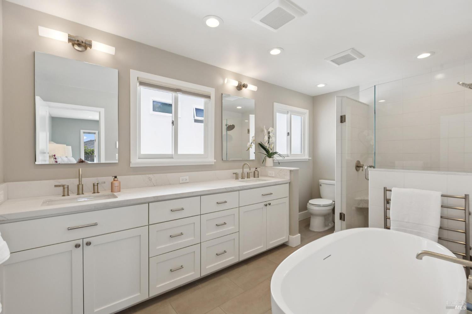 Detail Gallery Image 29 of 55 For 357 Mountain View Ave, San Rafael,  CA 94901 - 4 Beds | 2 Baths