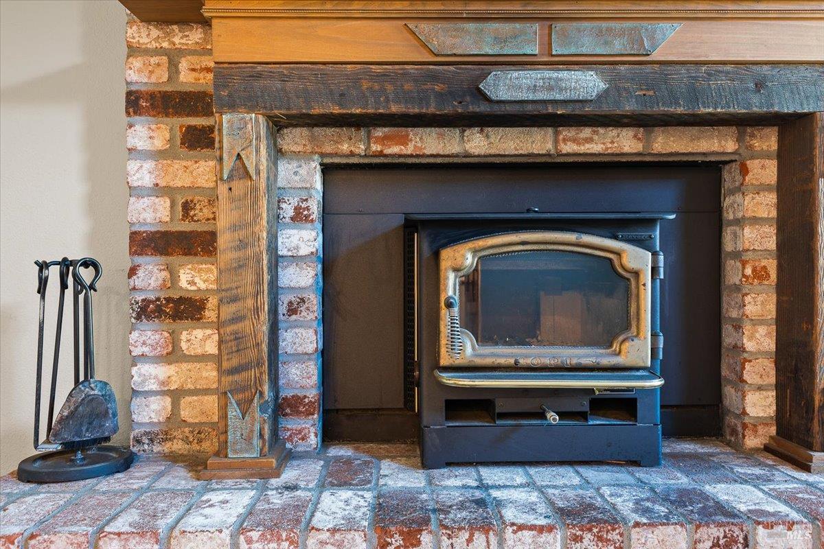 Detail Gallery Image 10 of 39 For 859 Green Way, Santa Rosa,  CA 95404 - 3 Beds | 2 Baths