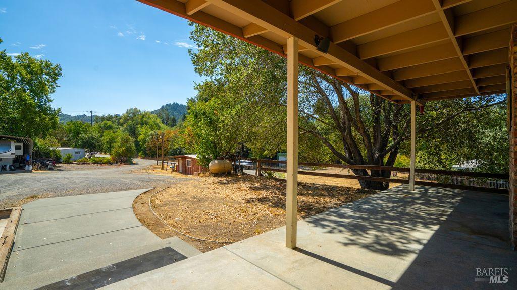 Detail Gallery Image 5 of 49 For 40 El Rancho Dr, Cloverdale,  CA 95425 - 3 Beds | 2 Baths