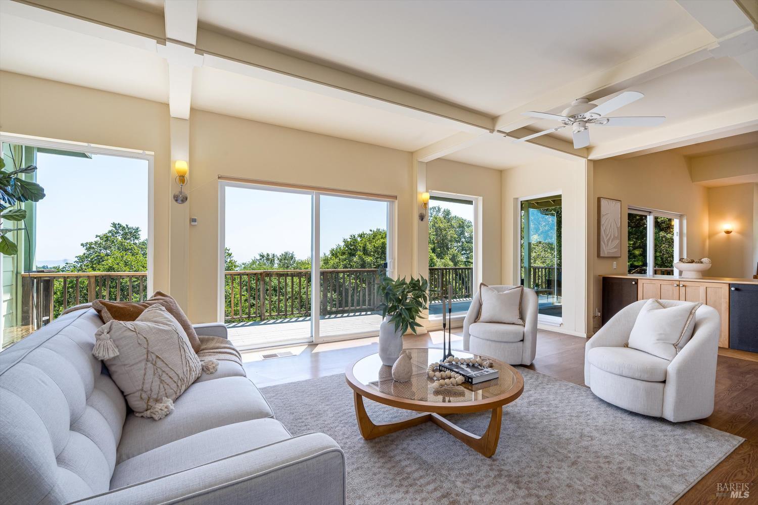 Detail Gallery Image 4 of 60 For 18782 Deer Park Dr, Sonoma,  CA 95476 - 3 Beds | 2/1 Baths