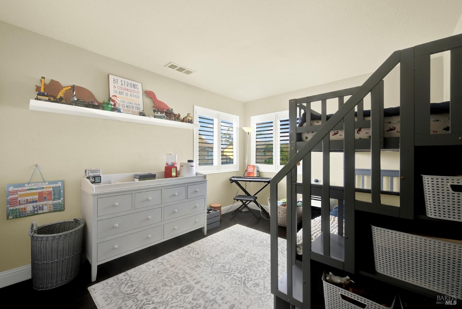 Detail Gallery Image 37 of 73 For 248 via Del Sol Unkn, Vacaville,  CA 95687 - 4 Beds | 3 Baths