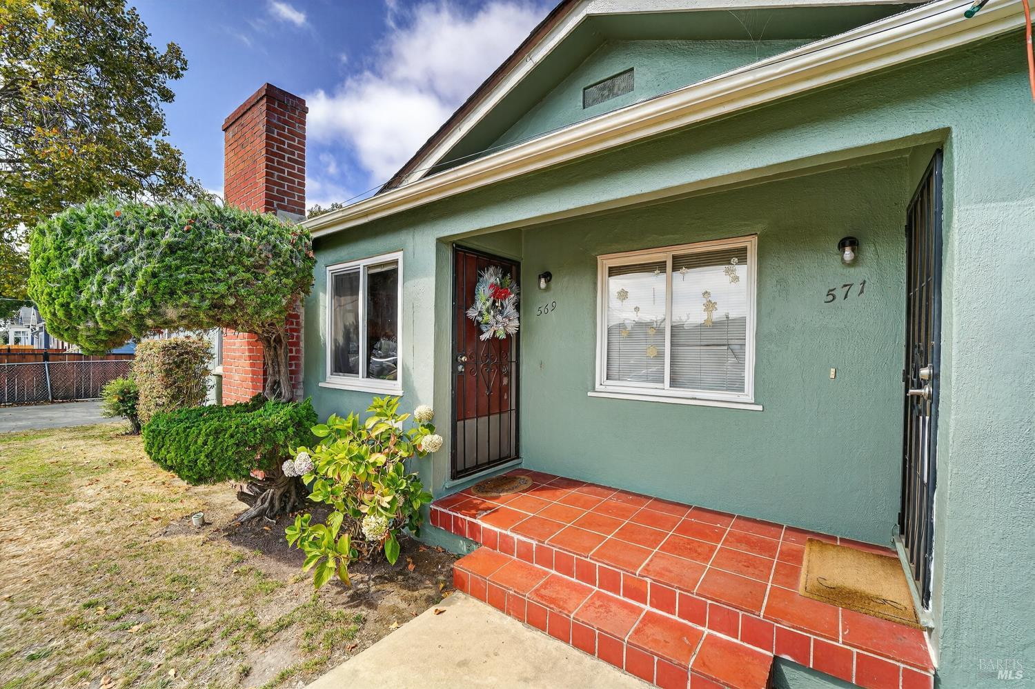 Detail Gallery Image 2 of 25 For 569 18th St, Richmond,  CA 94801 - – Beds | – Baths