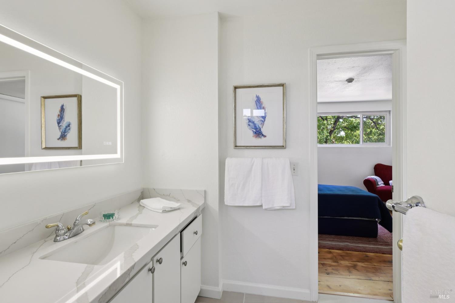 Detail Gallery Image 22 of 31 For 1068 Civic Center Dr, Rohnert Park,  CA 94928 - 2 Beds | 1/1 Baths