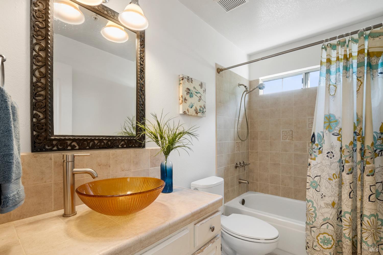 Detail Gallery Image 24 of 43 For 37 Sage Way, Napa,  CA 94559 - 3 Beds | 2 Baths