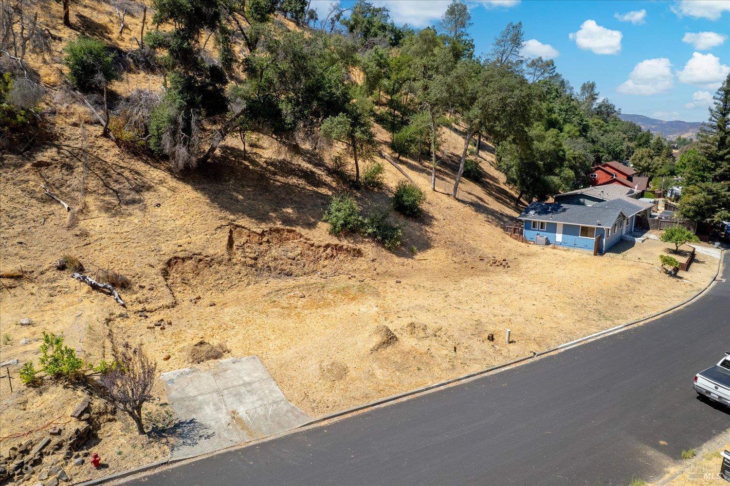 Detail Gallery Image 11 of 12 For 1045 Arroyo Grande Dr, Napa,  CA 94558 - – Beds | – Baths