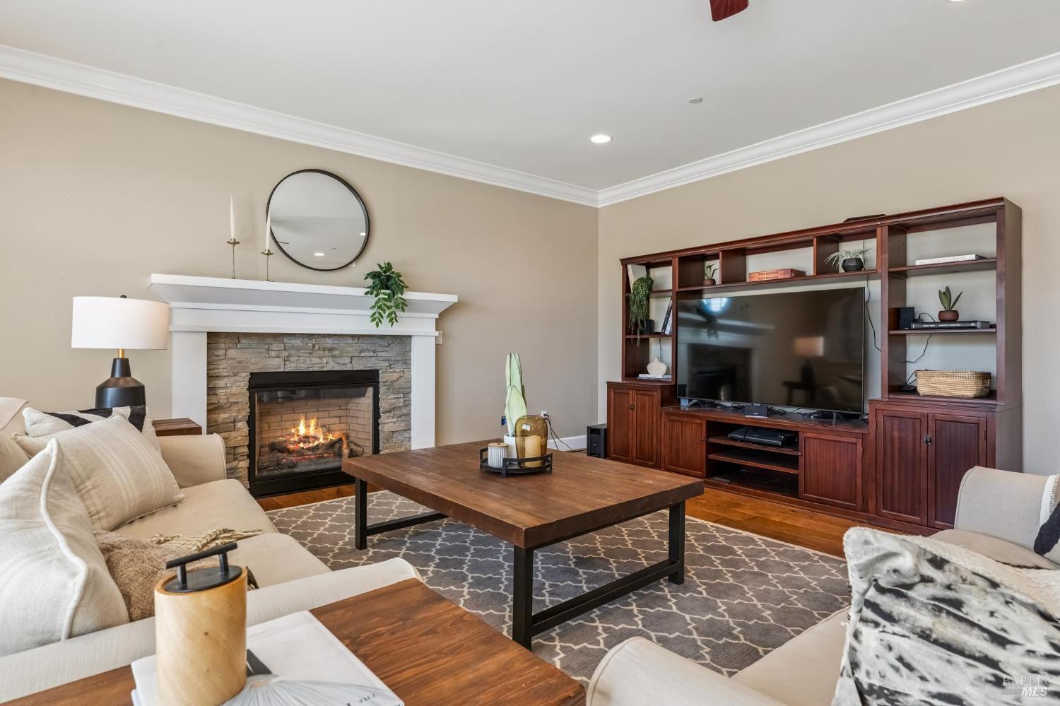Detail Gallery Image 12 of 85 For 5320 Boulder Ridge Ct, Fairfield,  CA 94534 - 6 Beds | 5 Baths