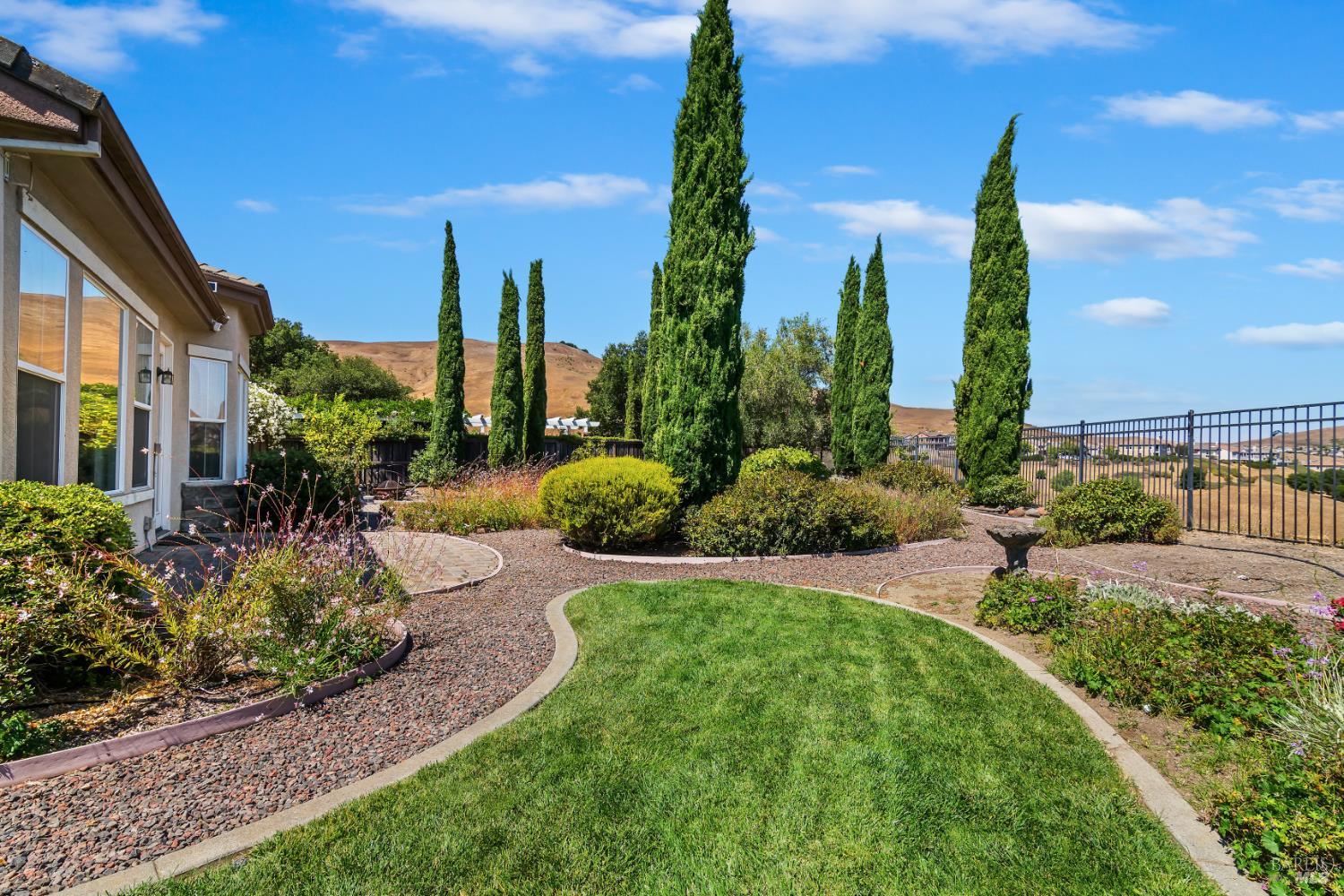Detail Gallery Image 36 of 45 For 1358 Swainson Ct, Vallejo,  CA 94591 - 3 Beds | 3 Baths