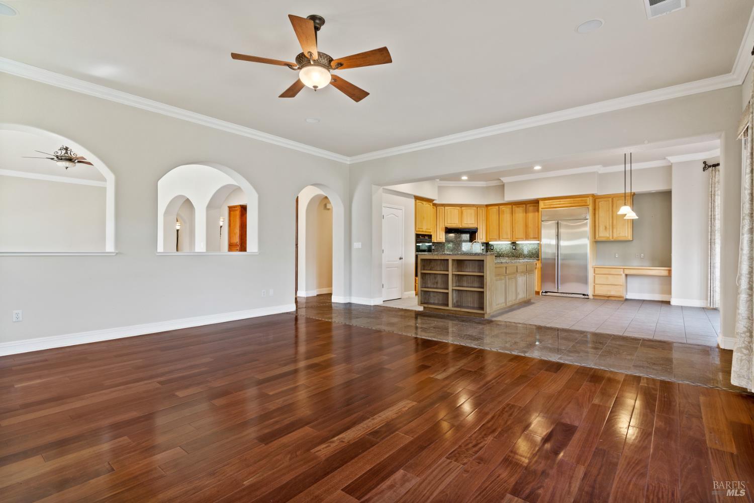 Detail Gallery Image 9 of 45 For 1358 Swainson Ct, Vallejo,  CA 94591 - 3 Beds | 3 Baths