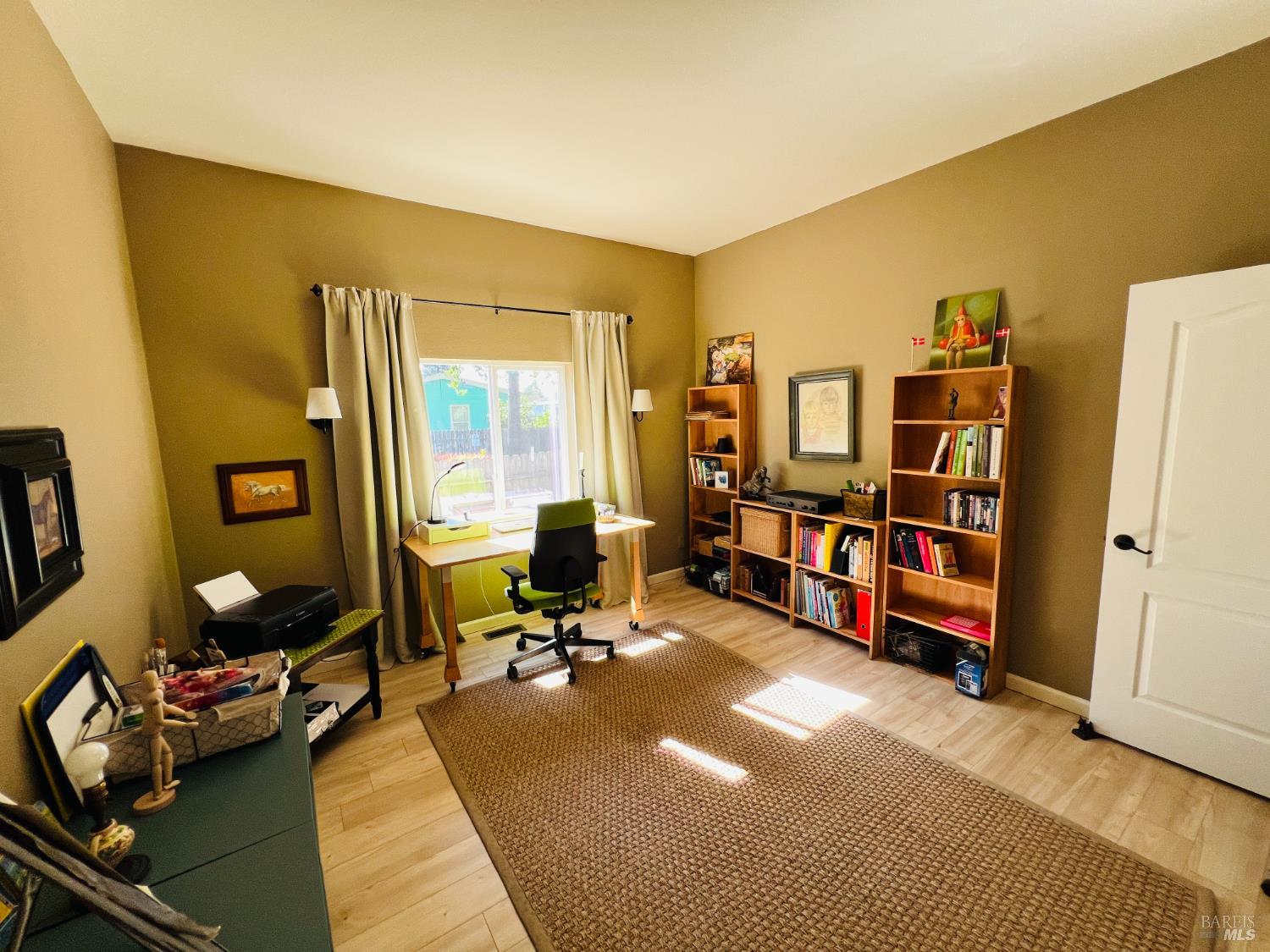 Detail Gallery Image 41 of 57 For 94 Leisure Park Cir, Santa Rosa,  CA 95401 - 3 Beds | 2 Baths