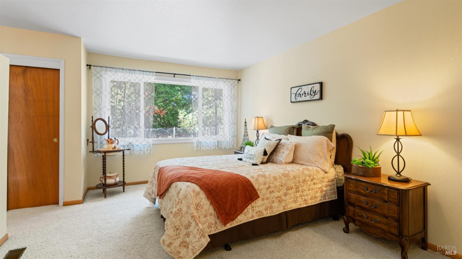 Detail Gallery Image 33 of 78 For 14 St. Paul Cir, Novato,  CA 94947 - 4 Beds | 2 Baths