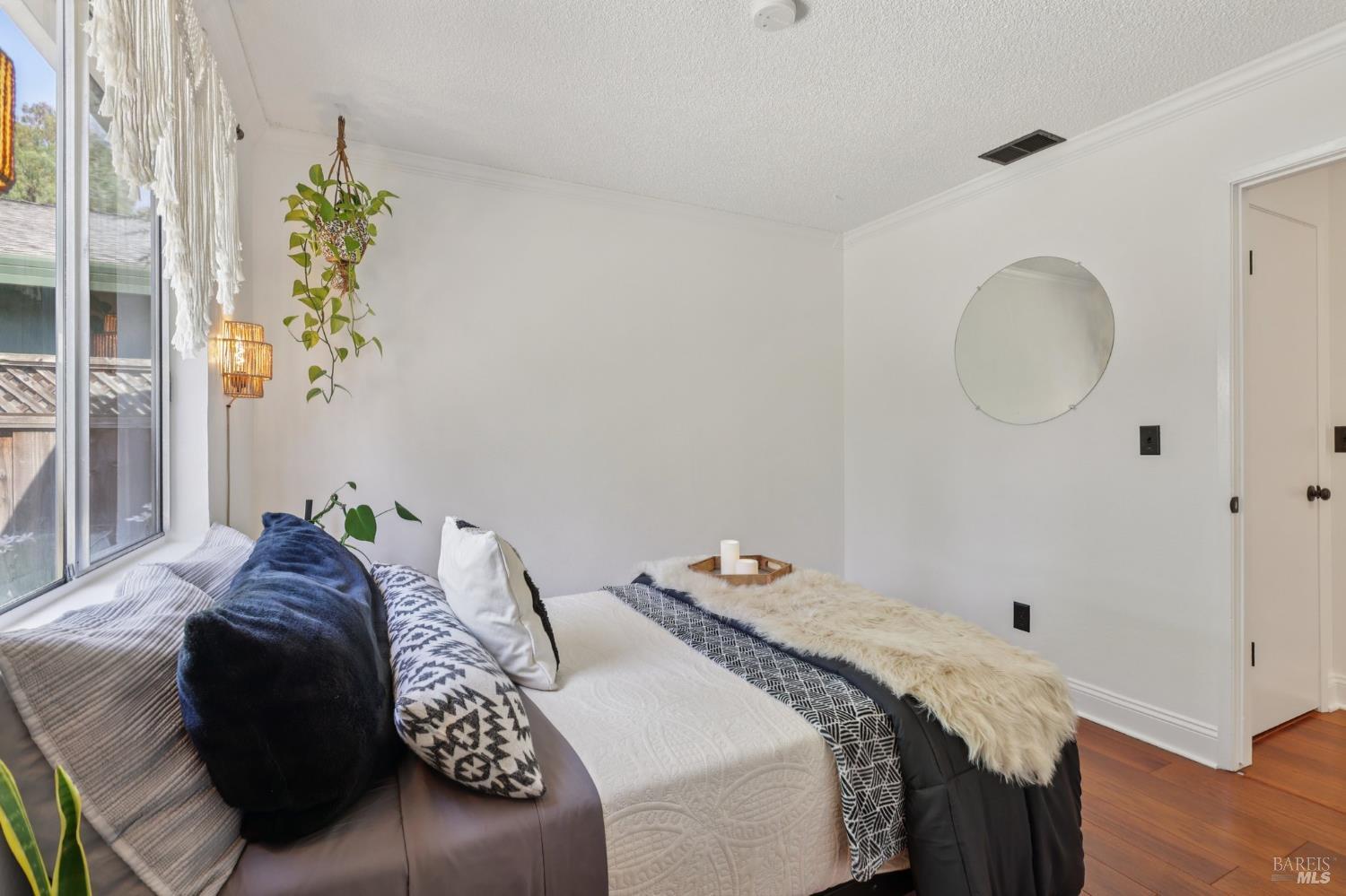 Detail Gallery Image 20 of 41 For 1364 Garmont Ct, Rohnert Park,  CA 94928 - 3 Beds | 2 Baths