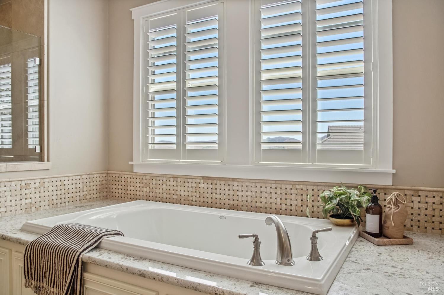 Detail Gallery Image 45 of 85 For 5320 Boulder Ridge Ct, Fairfield,  CA 94534 - 6 Beds | 5 Baths