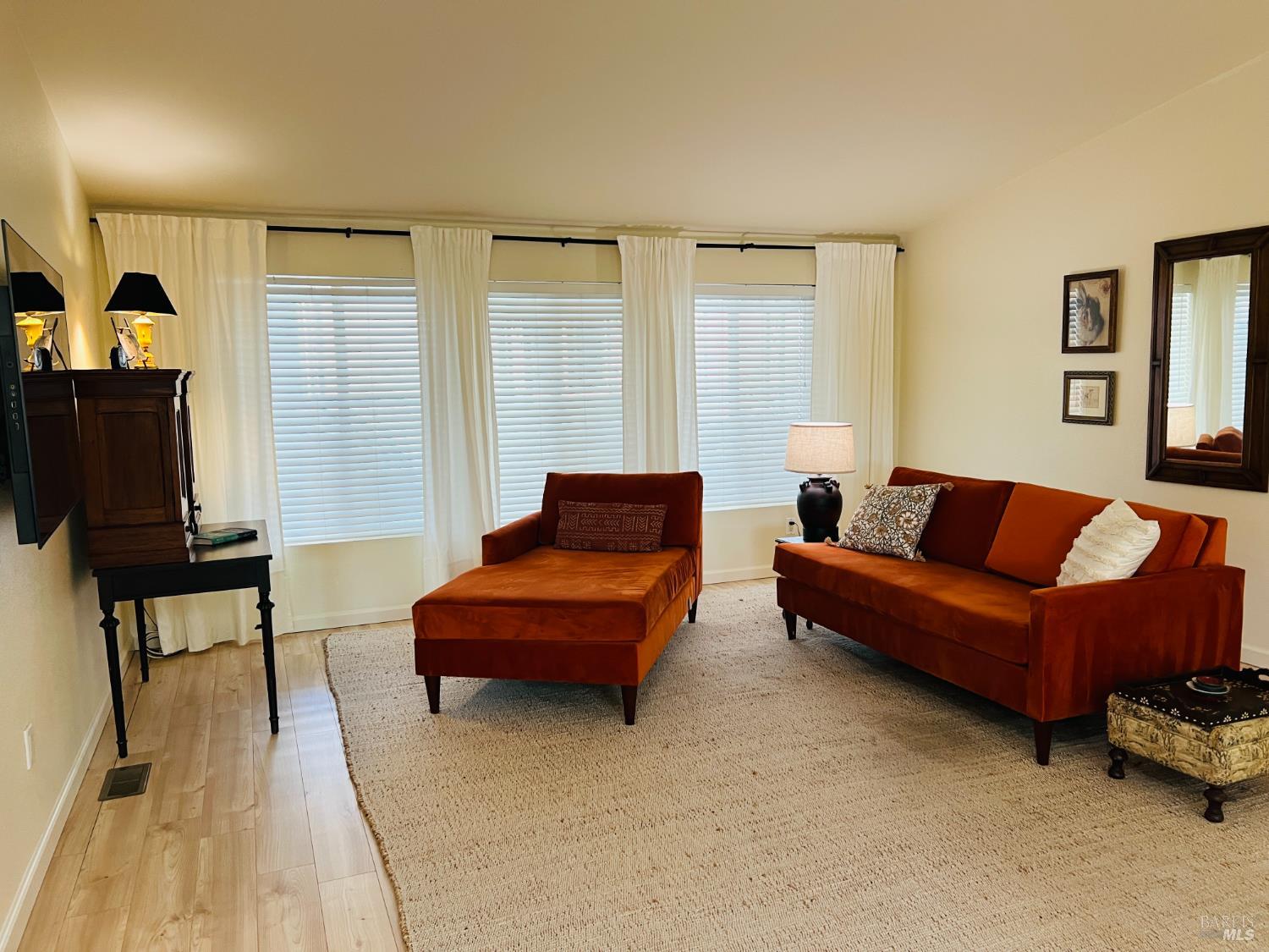 Detail Gallery Image 18 of 57 For 94 Leisure Park Cir, Santa Rosa,  CA 95401 - 3 Beds | 2 Baths