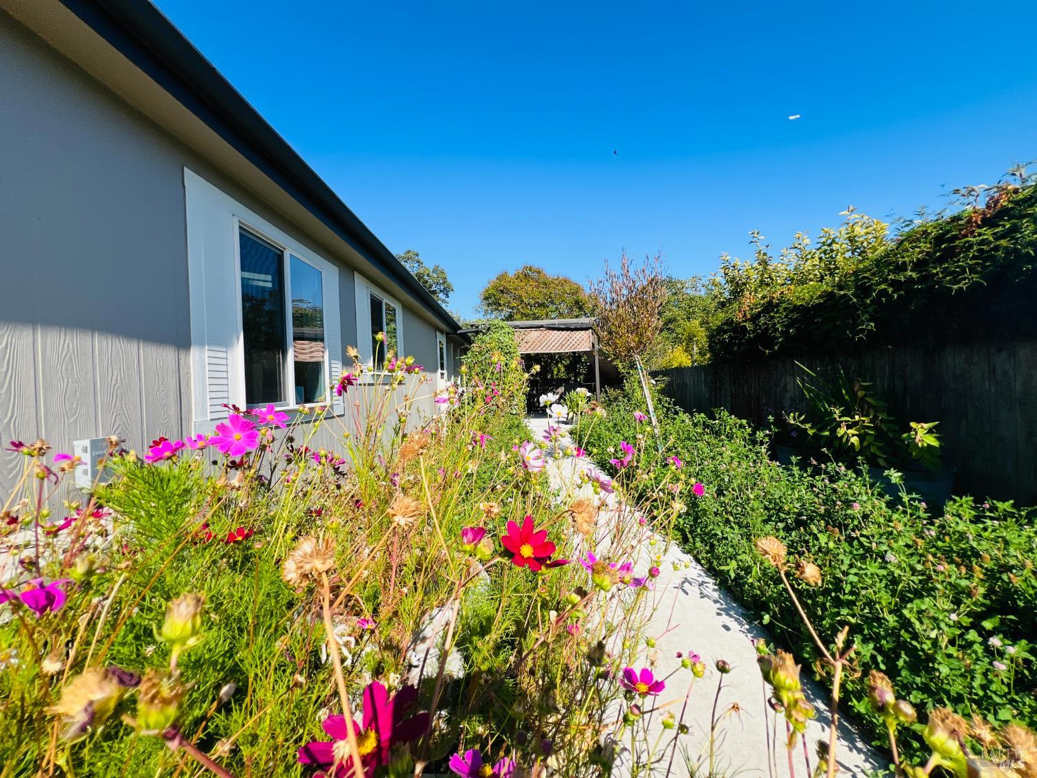 Detail Gallery Image 50 of 57 For 94 Leisure Park Cir, Santa Rosa,  CA 95401 - 3 Beds | 2 Baths