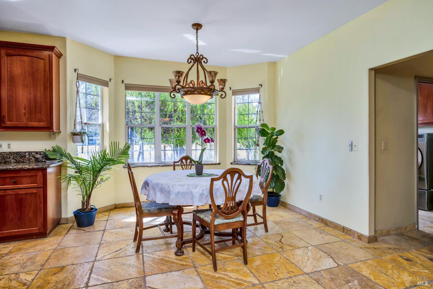 Detail Gallery Image 13 of 52 For 3125 Ranch Ct, Lakeport,  CA 95453 - 3 Beds | 2/1 Baths