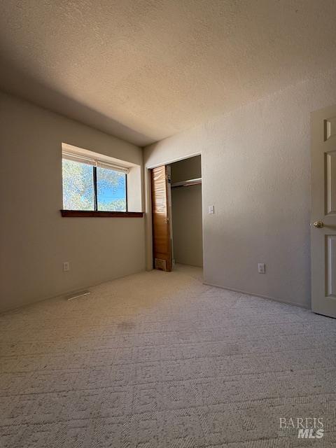 Detail Gallery Image 33 of 58 For 1330 Van Pelt Dr, Ukiah,  CA 95482 - 5 Beds | 3/1 Baths